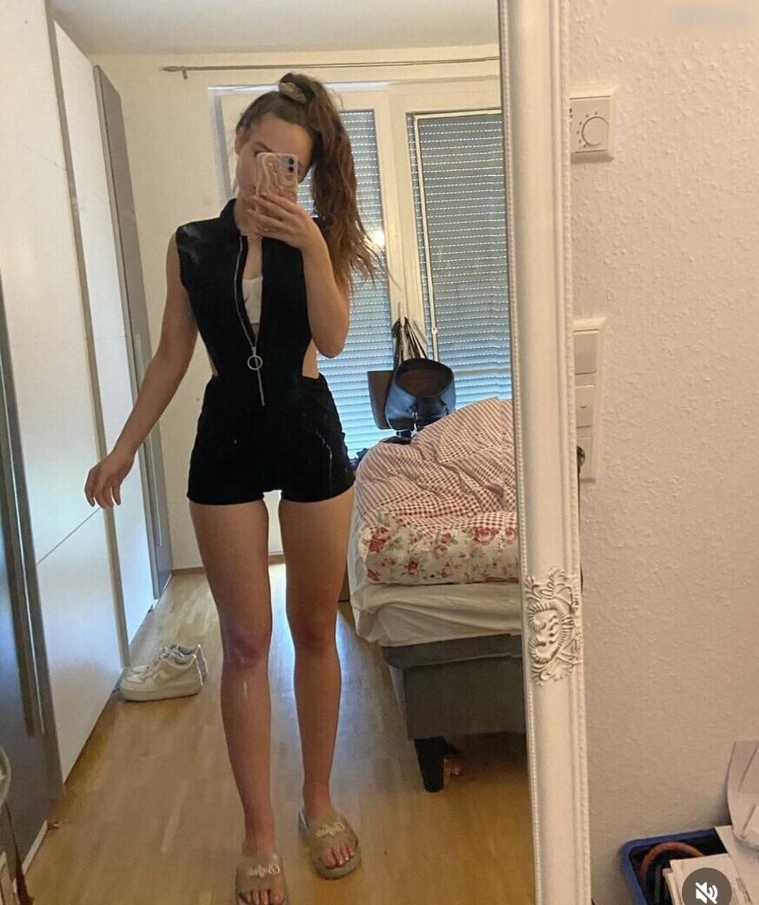 lfrxy naked model gallery