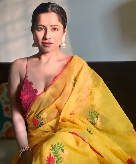 Kate Sharma actress image