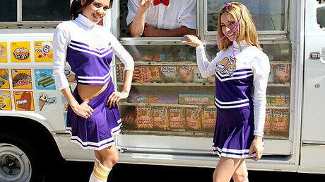 Lindsey Meadow sexy star pics