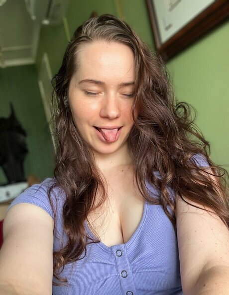 Nichameleon model high quality pictures