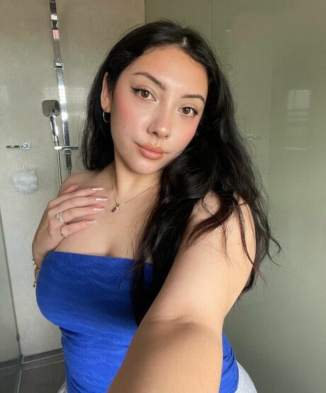 ASMR JADE hd model pic