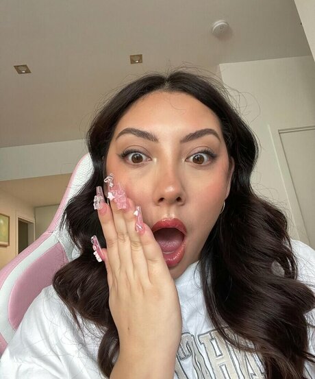 ASMR JADE best star image