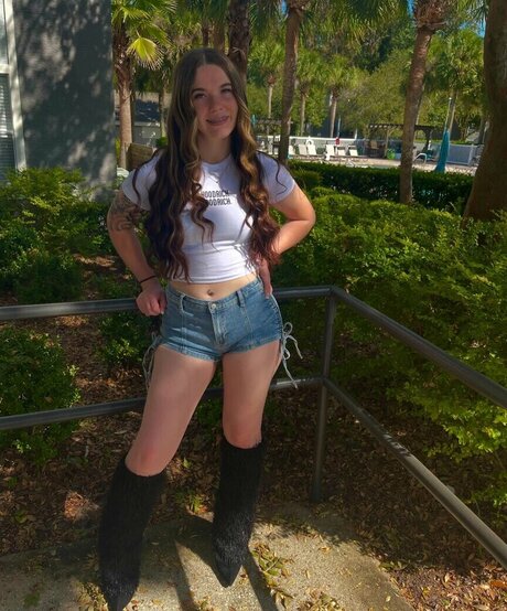 _briizzo_ erotic pornstar images