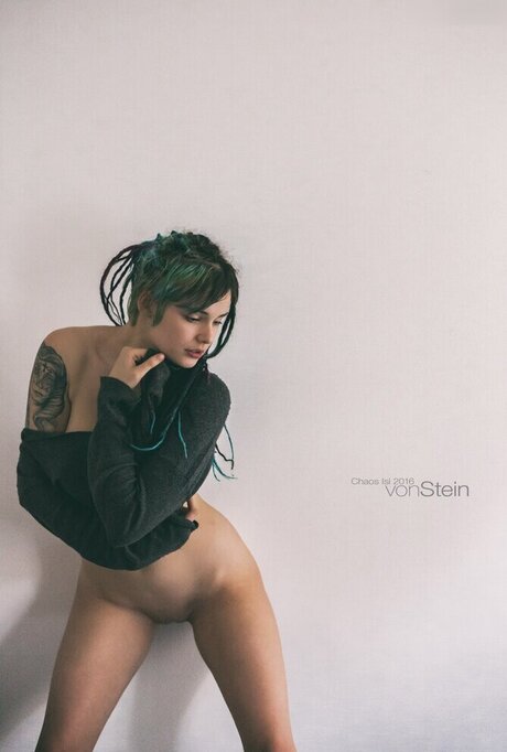 Chaos Isi pornstar free photo