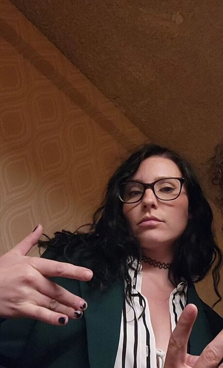 Notsoerudite erotic star img