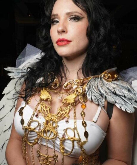 Notsoerudite hot actress pictures