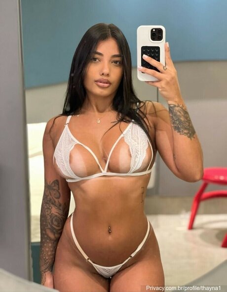 Thayna Telles pretty model photos