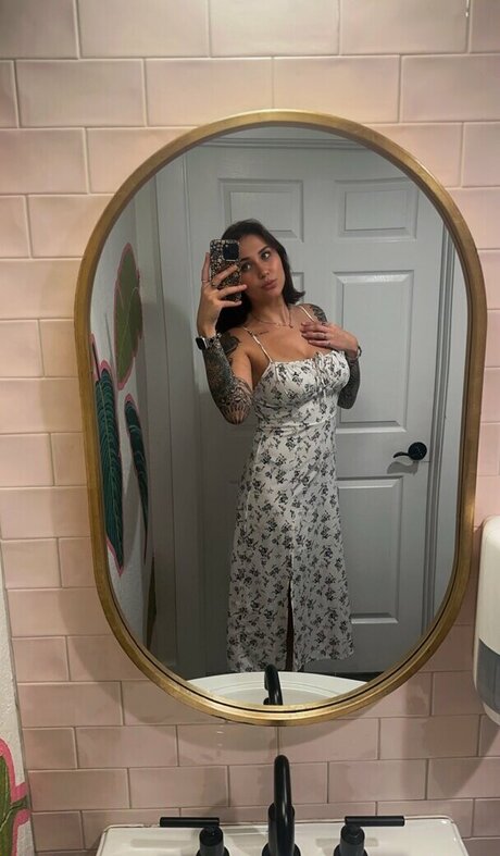 piinkpriincesss model adult photos