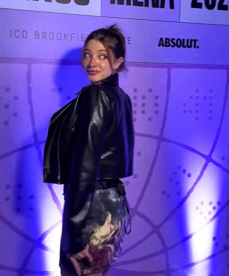 Leyla Afshonkar star top images