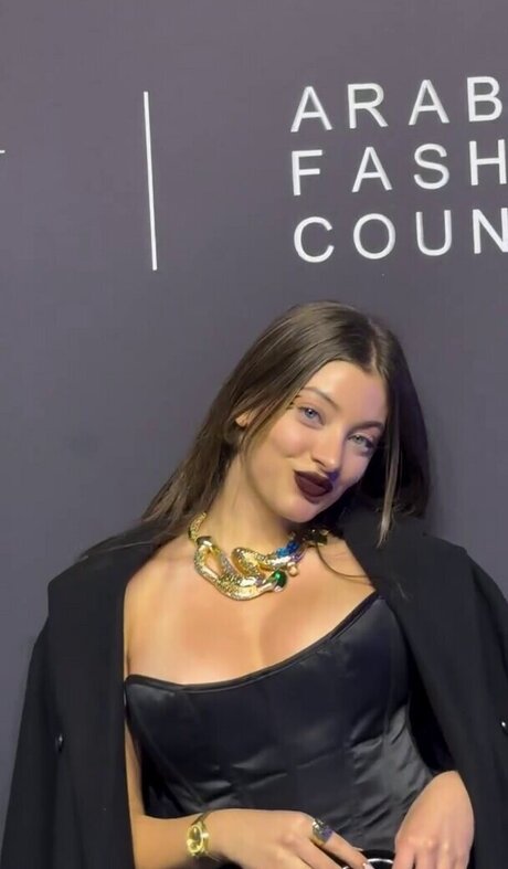 Leyla Afshonkar nudes star images