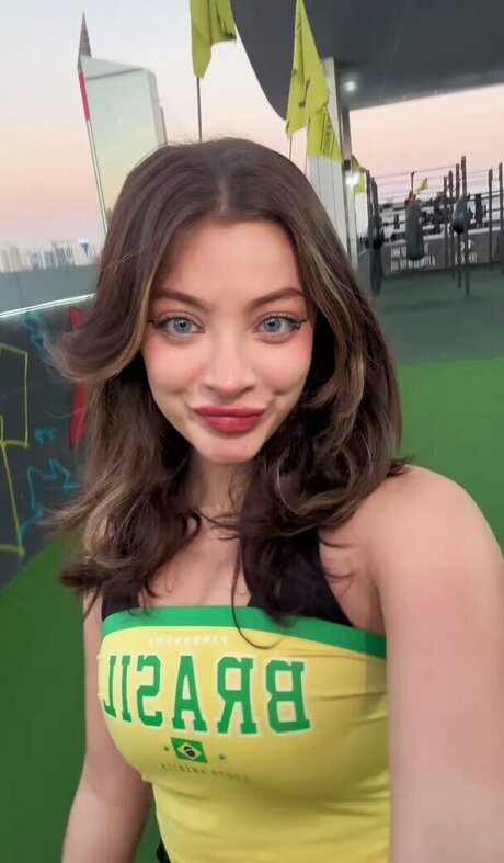 Leyla Afshonkar star beautiful photos