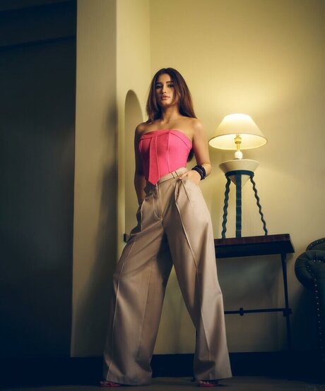 Rasha Thadani model free pic