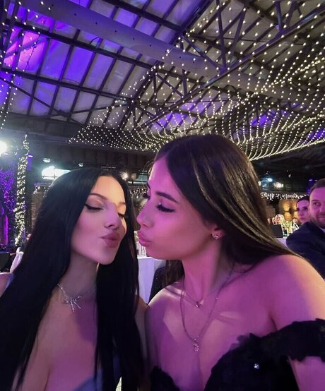 Nikoleta Milenova hot star photo