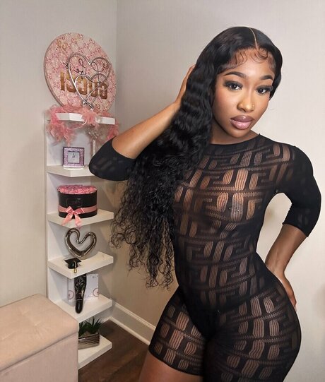 thebaddestbrii beautiful pornstar photos