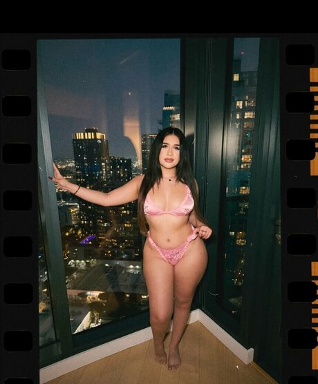 ohfficially ynahpets top model picture