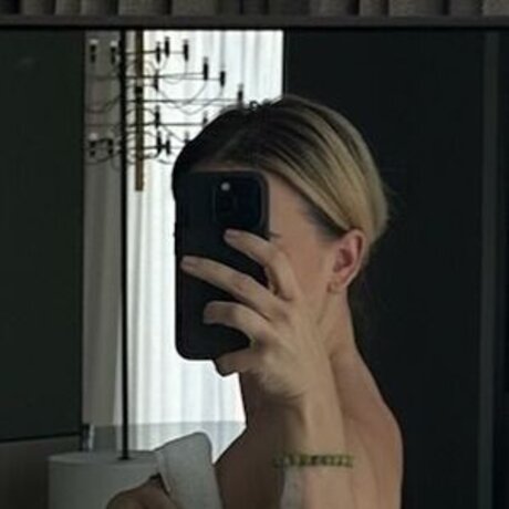 Julia R mmelt thumbnail