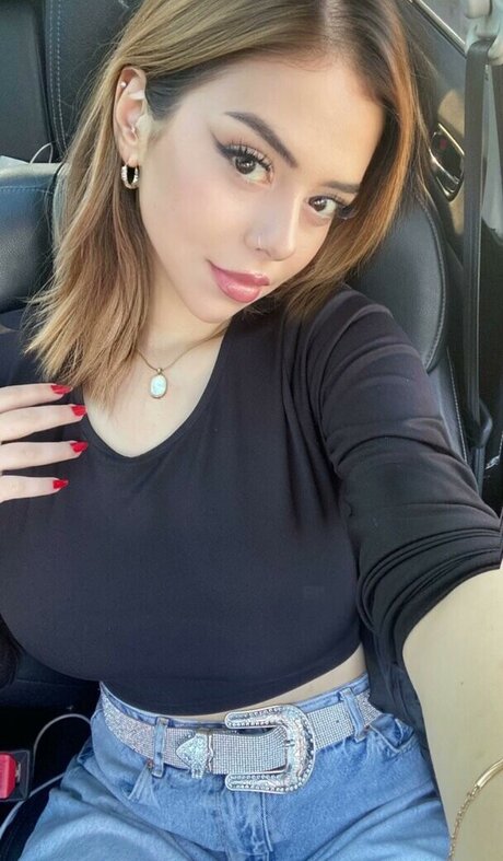 Sude Beren Ataselim xxx star pictures