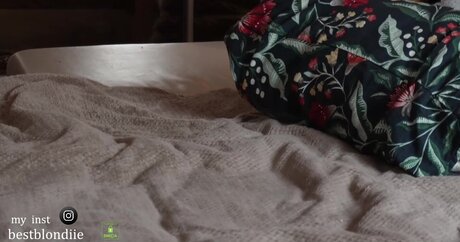 BestBlondiiecb sexy pornstar img