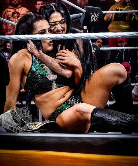 Lyra Valkyria top pornstar img