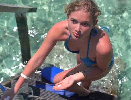 Zoe Kaeppele star free photo