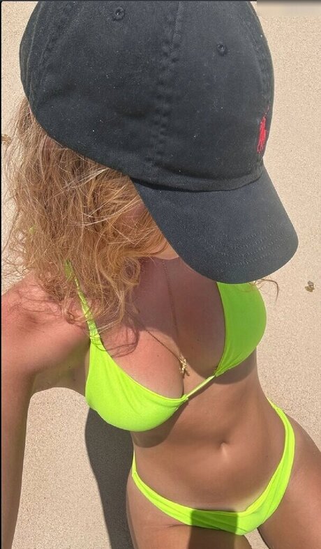 Zoe Kaeppele star high quality img