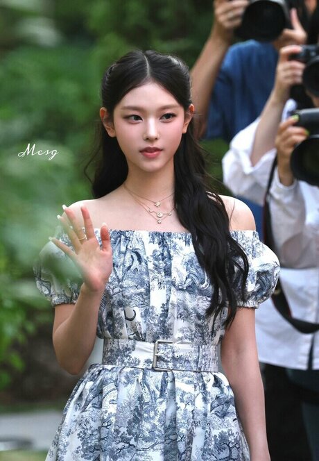 Haerin adult actress picture