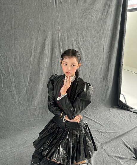 Haerin top pornstar pic