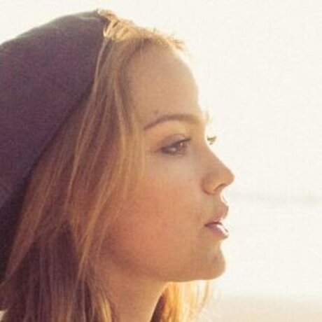 Emilia Sch le pornstar hd pics