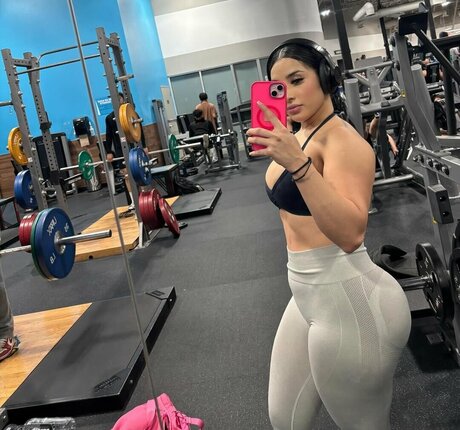 Karen Cantu nude model img