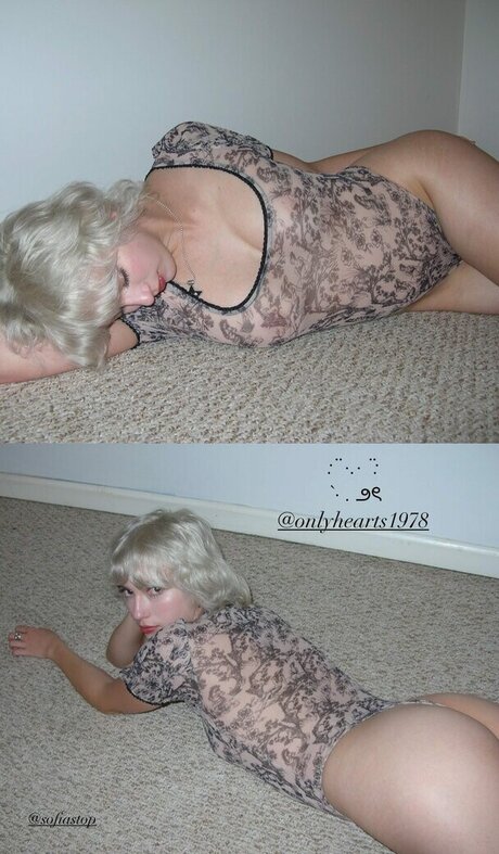 Girlpuppy model perfect pics