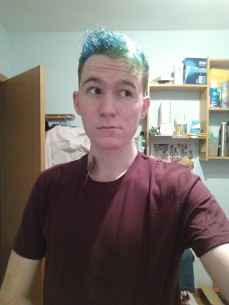 Canela exclusive model picture