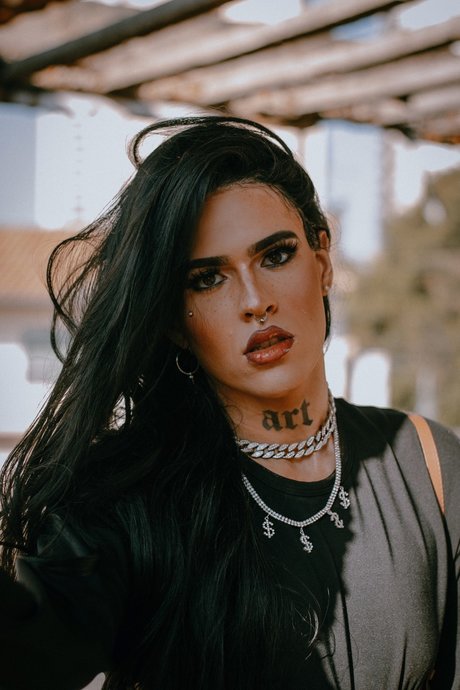 Choyces top model picture