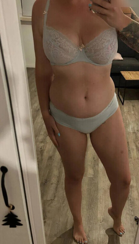 white shemale onlyfans free nude archive