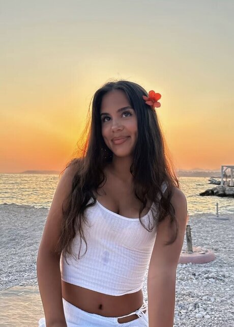 Destina Meliha naked pornstar picture