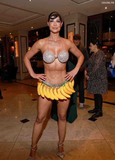 Micaela Sch fer star art pics