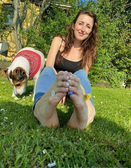 Goddess Croma top model img