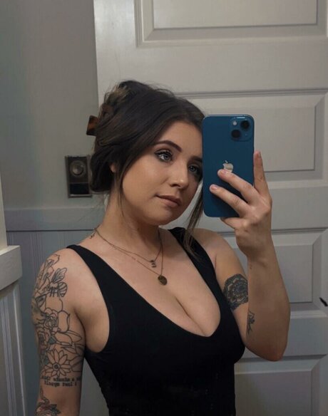 Astrolgygrl art model gallery