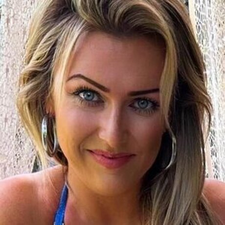 Mirina pornographic model photo