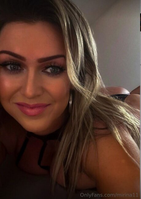 Mirina model high quality picture