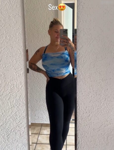 Bay watch hd pornstar gallery