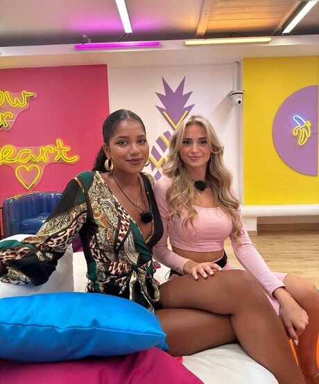 Vanessa Wende best pornstar image