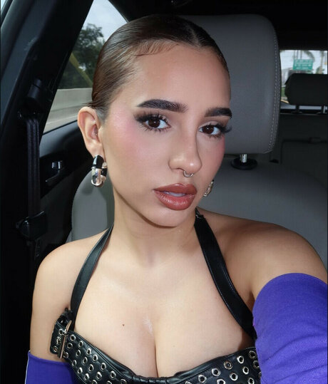 Domelipa exclusive pornstar gallery