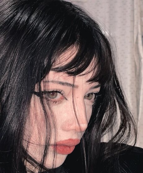 niixiii__ high quality model picture