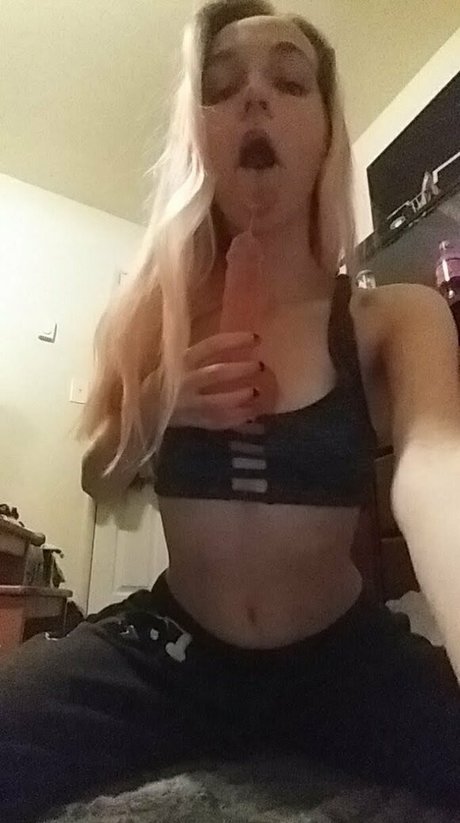 kushgirlxxfree sex model pictures