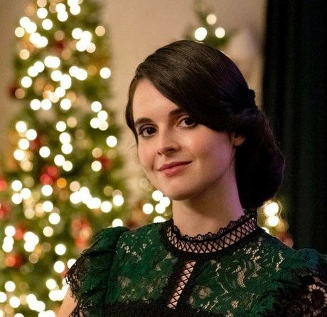 Vanessa Marano star hot pictures