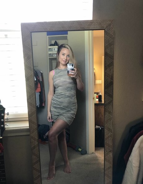 lyric in my head pornstar naked pictures