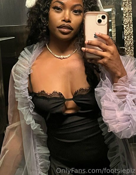 footsieplz porn star photos