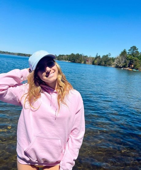 Brooke Isabella star pretty picture