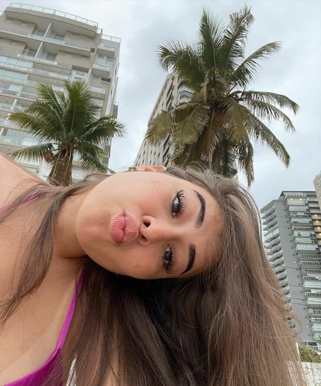 Rere Schneider hot model picture