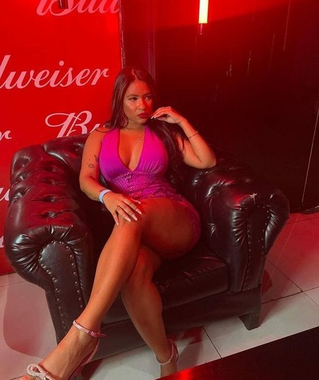 Mykaele Maylane xxx pornstar img